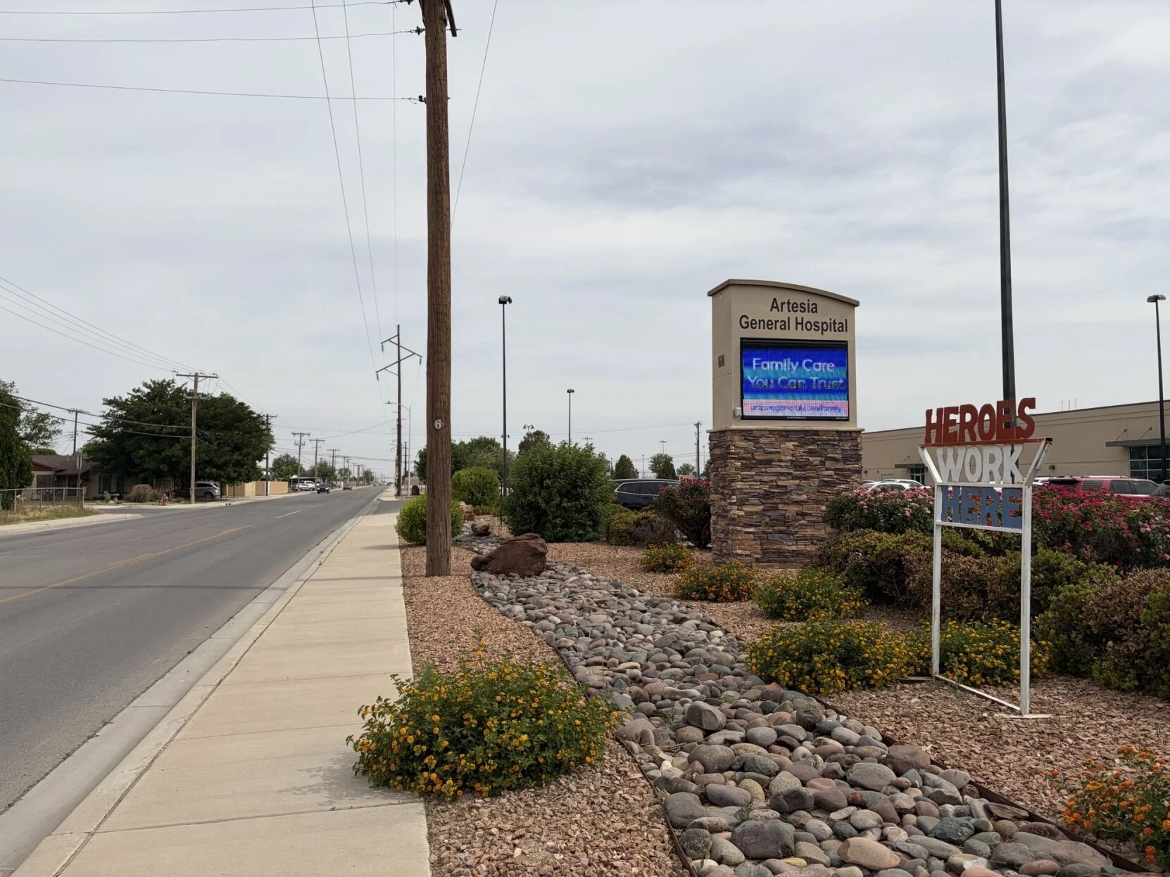 At one rural New Mexico hospital, doctors turn to AI tools
